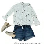 Old Navy Women’s Sunglass Print Tie Hem Shirt Long Sleeve White Buttoned Small Photo 3