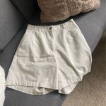 L.L.Bean  Khaki Shorts size 6 Photo 4