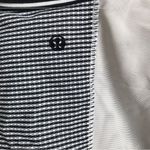 Lululemon  athletica Ujjayi Power Y Tank Top Black/White Size 6‎ Medium Support Photo 3