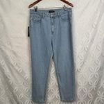 Pretty Little Thing Light Wash Bum Rip Mom Jean Size 10 NWT Photo 3