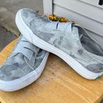 Clearance 50% off Gray Camouflage Slip Photo 0