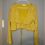 Honey Punch  Tie Front Cropped Long Sleeve Top size M- Mustaed/Ivory Photo 0
