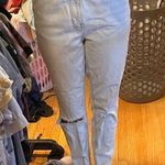 American Eagle Light Wash Distressed Hi-rise Mom Jeans Size 4 Photo 0