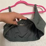 Vuori  lux rib daily Green Sports Bra size Large Photo 3