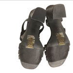 AVON women’s chunky heel shoe, size 6‎ Black Photo 1