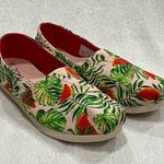 Toms Classic Spanish Villa Watermelon Palms Print Shoes Size 5 Photo 2