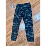 Zobha Camouflage Print Leggings Women's Size Large Athleisure Workout Pants NEW Photo 4