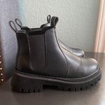 SheIn Chelsea Boots Photo 0