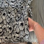 Tommy Bahama Shell We Dance Sleeveless
Jumpsuit. Size Small. Photo 14