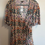 Torrid NWT Ikat Pring Rayon Crepe Smocked Suprlice Wrap Top Geometric Abstract Photo 0