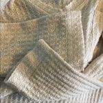 American Eagle  Size Extra Small XS Cream V-Neck Women's Teen Waffle Knit Sweater Photo 4