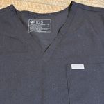FIGS  Catarina One-Pocket Scrub Top™ size XL Photo 1