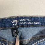 Gap Women’s Skinny Fit Distressed Jeans Size 6 Inseam 28” Photo 4