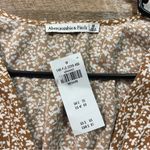 Abercrombie & Fitch NWT Micro Floral Twist Front Long Sleeve Blouse Size Medium Photo 5