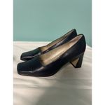 Liz Claiborne womens 6 navy blue leather pumps dress shoes heels S Photo 3