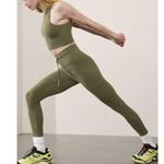 Athleta M Salutation Cargo Tight Medium Moss Green Photo 0