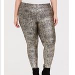 Torrid Metallic Foil Crosshatch Gold Legging 4X Photo 5