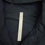 Lululemon Evergreen Anorak – True Navy/Black – Size 6 – Packable Belt Bag Photo 5