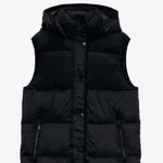 ZARA  WATER-RESISTANT PUFFER GILET Photo 2