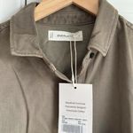 Everlane  The Boxy Overshirt in Buttersoft in Kalamata, Size X-Small Photo 6