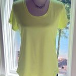 Under Armour Hear Gear SS Scoop Neck Tee, Neon Yellow, EUC Photo 0