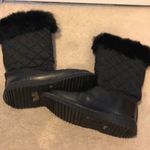 Tory Burch  Black Leather & Fur Winter Ankle Boots - Size 6 Photo 3