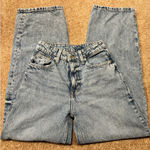 Hollister  High-Rise Baggy Jeans Photo 0