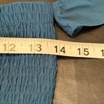 Elegant Teal Off Photo 5