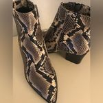 275 Central women snakeskin leather short boots US 6.5 Euro 37 Tan Photo 1