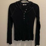 Old Navy  black hooded thermal Photo 0