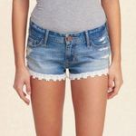 Hollister Light Wash Distressed Shorts Size w25 Photo 0