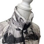 Lululemon Miss Misty II Jacket Packable Hooded Windbreaker Lightweight Size 2 Photo 5