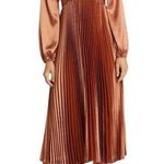ZOE AND CLAIRE Long Sleeve Pleated Midi Dress in Sienna Size M Photo 0