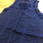 Athleta Oxygen Two Toned Tank Seamless Lasercut Navy Photo 4