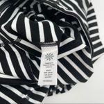 Athleta  Chaturanga Striped Capri Leggings Stripe Black & White Size XXS NWT Photo 14