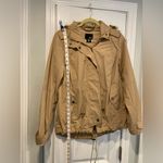 a.n.a NWT  Size S Khaki Tan Zip Up Adjustable Utility Jacket Removable Fur Hood Photo 3
