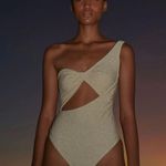 Revolve Baobab Arrecife One Piece  Photo 5