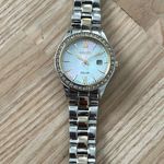 Seiko Solar Ladies Watch Swarovski Crystals Two-Tone Bracelet Pearl Dial Date Photo 5
