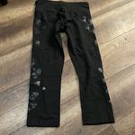 Lululemon Hold Me Close Embossed Floral Crop Leggings Photo 5