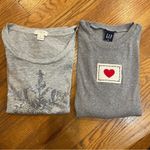 Gap Bundle of 2 Womens Tees -  Heart  & J CRew Snowflake  - Gray S/M Photo 11