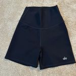 Alo Yoga 4" Vapor High-Waist Fierce Short Photo 0