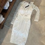 ENTRY White dress Photo 0