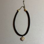 Elegant Rhinestone and Pearl Flower Pendant Choker Necklace Black Photo 1