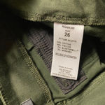 Level99 Woodland Green Skinny Leg Utility Cropped Pants Women's Size 26 Photo 7