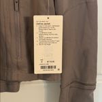 Lululemon  define jacket in chrome 8 NWT Photo 4