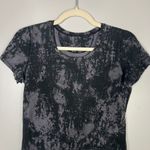 Lululemon Washed Black & Gray Tie-Dye Print Short Sleeve Scoop Neck Athletic Top Photo 2