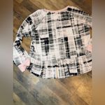 Kensie  Gray and Black Plaid Shirt size large super soft Photo 1