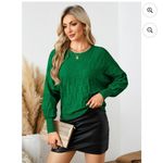Green Textured Checkered Women's Sweater size Medium Oversized Batwing Sleeves Photo 5