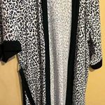 Jessica Simpson  medium animal print robe Photo 0