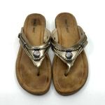 Minnetonka Silverthorne Gold Thong Sandals Women's 7 US Photo 4